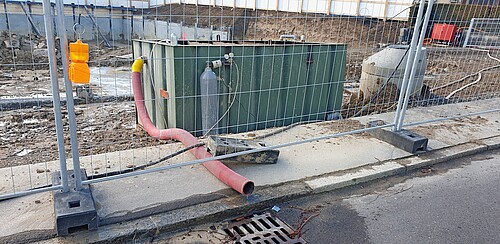 Les eaux usées de chantier traitées sont évacuées dans les égouts publics par le collecteur public de la route.