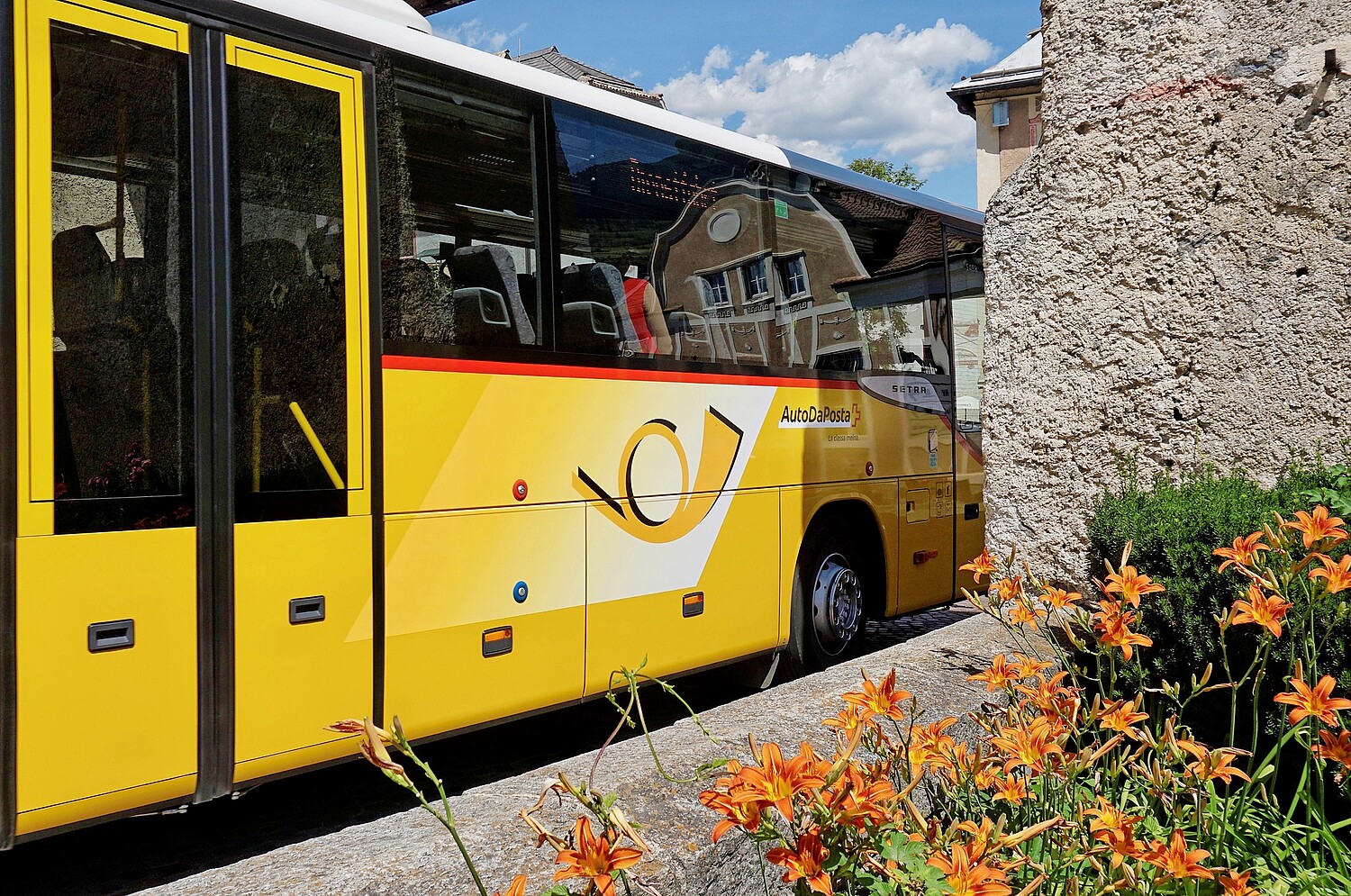 La Romontschia reste néanmoins vivante et accessible grâce à l’«Auto da Posta».