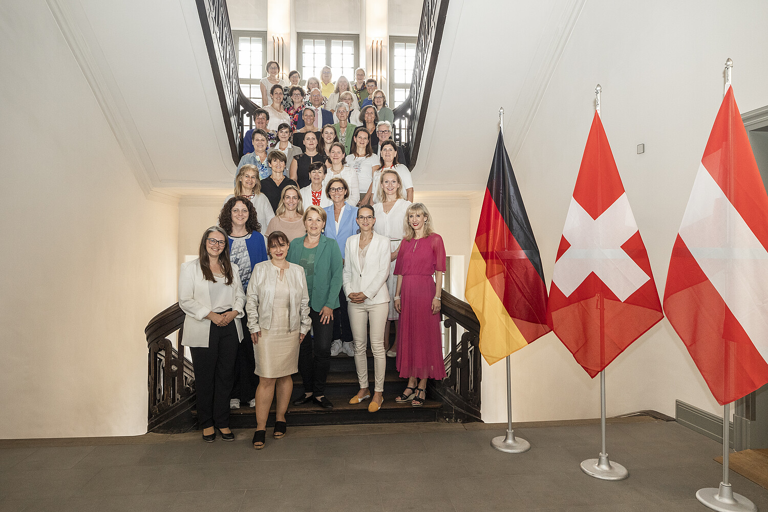 Des présidentes de communes d'Allemagne, d'Autriche et de Suisse se sont réunies en juin à Schaffhouse pour la troisième conférence internationale des présidentes de commune.